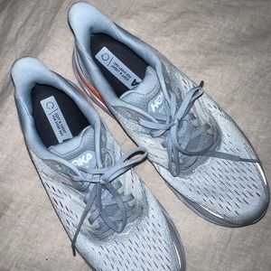 Never worn Hoka shoes